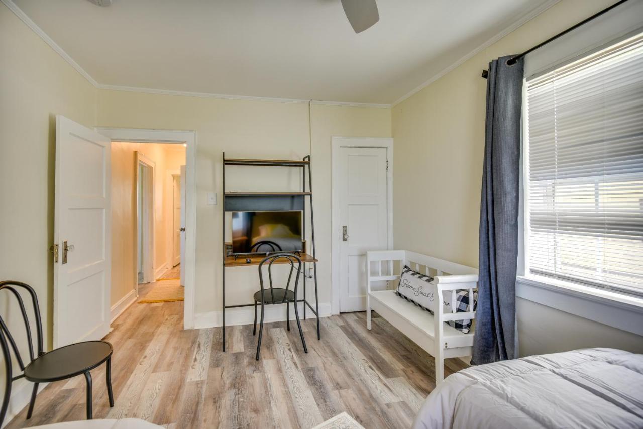 Charming Newport News Cottage Less Than 1 Mi To Ocean! Hampton Exterior photo